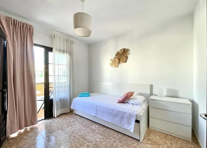 Encanto Del Mar, Shared Pool Apartment *