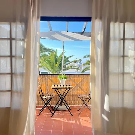Apartment Encanto Del Mar, Shared Pool Puerto del Carmen (Lanzarote)